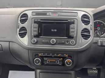 Volkswagen Tiguan 2.0 TDI BlueMotion Tech Match DSG 4WD Euro 5 (s/s) 5dr