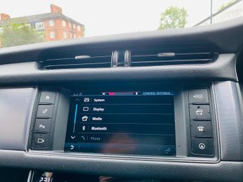 Jaguar XF 2.0d R-Sport Auto Euro 6 (s/s) 4dr