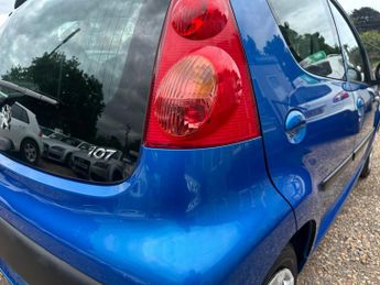 Peugeot 107 1.0 12V Urban 2 Tronic Euro 4 5dr