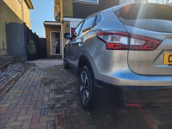 Nissan Qashqai 1.6 dCi n-tec XTRON 2WD Euro 6 (s/s) 5dr