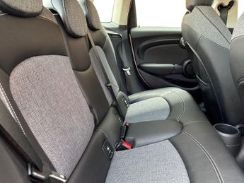 MINI Hatch 1.5 Cooper Auto Euro 6 (s/s) 5dr