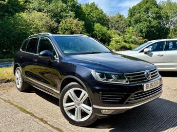 Volkswagen Touareg 3.0 TDI V6 BlueMotion Tech R-Line Tiptronic 4WD Euro 6 (s/s) 5dr