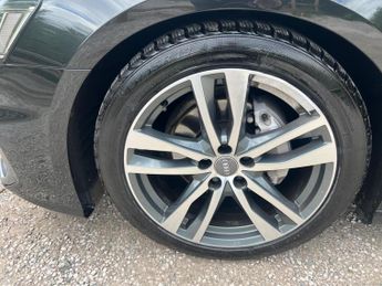 Audi A6 Saloon 2.0 TDI 40 S line S Tronic Euro 6 (s/s) 4dr