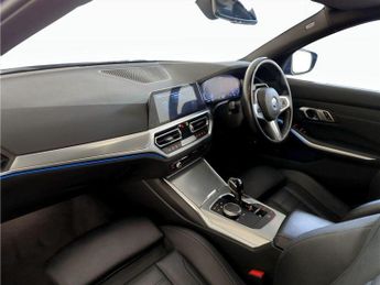 BMW 3 Series 2.0 330e 12kWh M Sport Touring Auto Euro 6 (s/s) 5dr