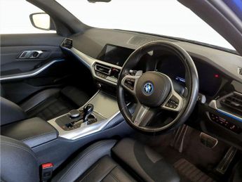 BMW 3 Series 2.0 330e 12kWh M Sport Touring Auto Euro 6 (s/s) 5dr