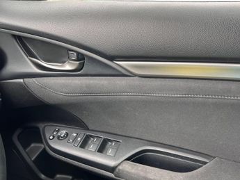 Honda Civic 1.0 VTEC Turbo SR CVT Euro 6 (s/s) 5dr