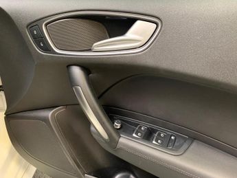 Audi A1 1.4 TFSI CoD S line Sportback S Tronic Euro 6 (s/s) 5dr