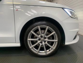 Audi A1 1.4 TFSI CoD S line Sportback S Tronic Euro 6 (s/s) 5dr