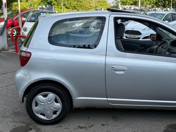 Toyota Yaris 1.3 VVT-i 16v GLS 3dr