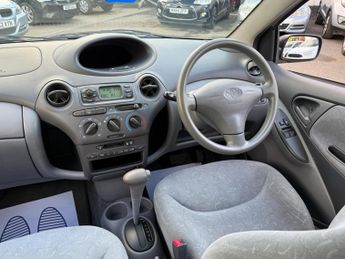 Toyota Yaris 1.3 VVT-i 16v GLS 3dr