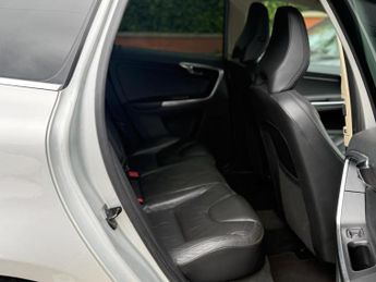 Volvo XC60 2.4 D4 SE Lux Nav Geartronic AWD Euro 5 5dr