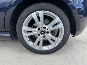 Mercedes-Benz A Class 1.6 A180 Sport (Premium) 7G-DCT Euro 6 (s/s) 5dr