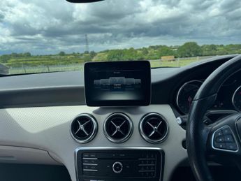 Mercedes-Benz A Class 1.6 A180 Sport (Premium) 7G-DCT Euro 6 (s/s) 5dr