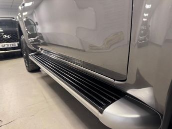 Nissan Navara 2.3 dCi Tekna Auto 4WD Euro 6 4dr