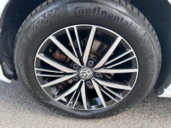 Nissan Micra 0.9 IG-T N-Connecta Euro 6 (s/s) 5dr