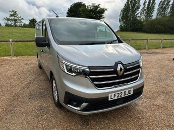 Renault Trafic 2.0 dCi Blue 28 Sport SWB Euro 6 (s/s) 5dr