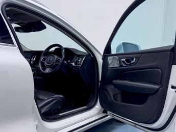 Volvo V60 Inscription T6 AWD (340 hp) Auto