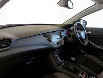 Vauxhall Grandland X 1.2 Turbo Business Edition Nav Euro 6 (s/s) 5dr