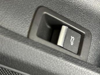 Audi A4 Avant 2.0 TDI 30 Technik S Tronic Euro 6 (s/s) 5dr