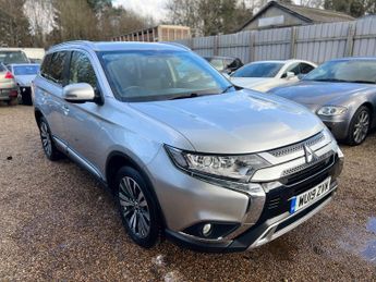 Mitsubishi Outlander 2.0 MIVEC Juro CVT 4WD Euro 6 (s/s) 5dr