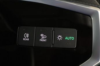 Audi Q3 1.5 TFSI CoD 35 Sport S Tronic Euro 6 (s/s) 5dr