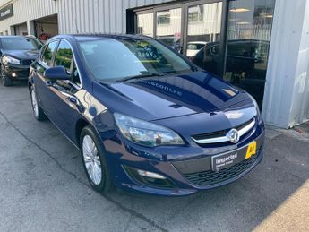Vauxhall Astra 1.6 CDTi ecoFLEX Excite Euro 6 (s/s) 5dr