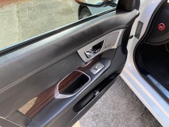 Jaguar XF 2.2d Portfolio Auto Euro 5 (s/s) 4dr