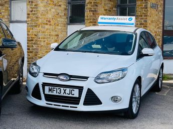 Ford Focus 1.0T EcoBoost Zetec Euro 5 (s/s) 5dr