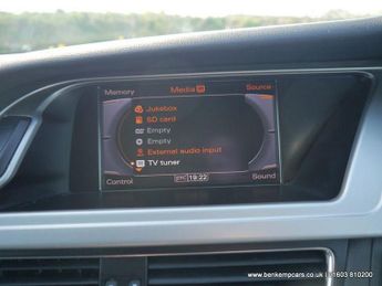 Audi A4 Avant 2.0 TFSI S line S Tronic quattro Euro 5 5dr