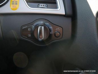 Audi A4 Avant 2.0 TFSI SE S Tronic quattro Euro 6 (s/s) 5dr