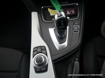 BMW 3 Series 2.0 320d SE Touring Auto Euro 5 (s/s) 5dr