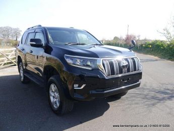 Toyota Land Cruiser 2.8D Invincible Auto 4WD Euro 6 (s/s) 5dr (7 Seat)