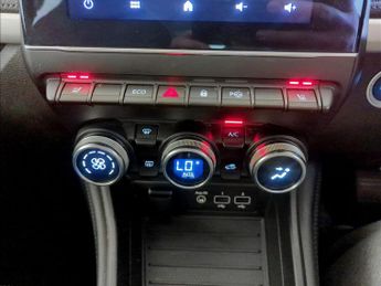 Renault Zoe R135 EV50 52kWh Iconic Auto 5dr (Boost Charge)