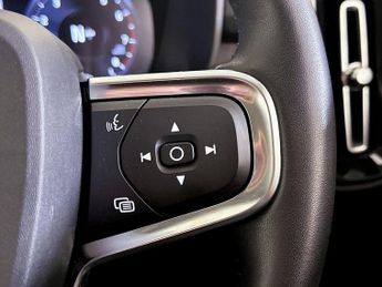 Volvo XC40 1.5 T3 Momentum Euro 6 (s/s) 5dr