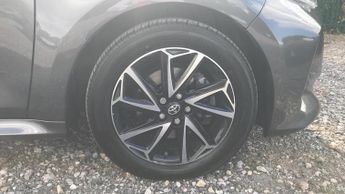 Toyota Yaris 1.5 VVT-h Design E-CVT Euro 6 (s/s) 5dr