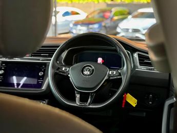 Volkswagen Tiguan 1.5 TSI EVO SEL DSG Euro 6 (s/s) 5dr