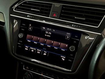 Volkswagen Tiguan 1.5 TSI EVO SEL DSG Euro 6 (s/s) 5dr