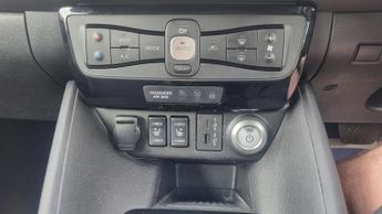 NISSAN LEAF ELECTRIC HATCHBACK N-CONNECTA 5DR AUTOMATIC