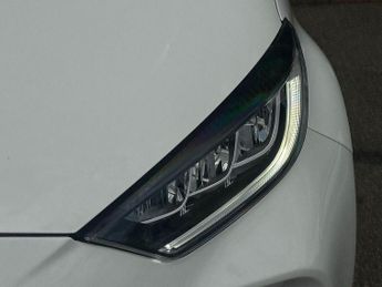Toyota Yaris 1.5 VVT-h Design E-CVT Euro 6 (s/s) 5dr