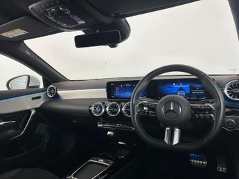 Mercedes-Benz CLA 1.3 CLA200h MHEV AMG Line (Executive) Coupe 7G-DCT Euro 6 (s/s) 