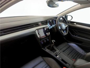 Volkswagen Passat 2.0 TDI EVO SEL Euro 6 (s/s) 4dr