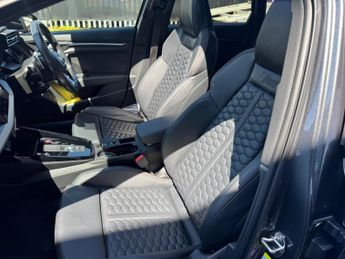 Audi RS3 2.5 TFSI Launch Edition Sportback S Tronic quattro Euro 6 (s/s) 