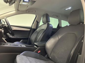 SEAT Leon 1.4 eHybrid 12.8kWh XCELLENCE DSG Euro 6 (s/s) 5dr