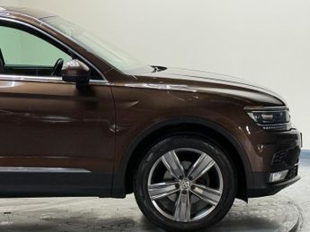 Volkswagen Tiguan 2.0 TDI BlueMotion Tech SEL DSG 4Motion Euro 6 (s/s) 5dr