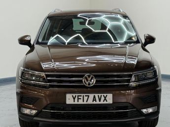 Volkswagen Tiguan 2.0 TDI BlueMotion Tech SEL DSG 4Motion Euro 6 (s/s) 5dr