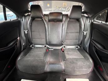 Mercedes-Benz CLA 2.1 CLA220 CDI AMG Sport Coupe 7G-DCT Euro 6 (s/s) 4dr