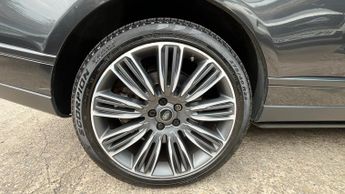 Land Rover Range Rover 3.0 P400 MHEV Autobiography Auto 4WD Euro 6 (s/s) 5dr