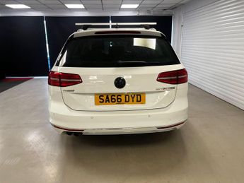 Volkswagen Passat 2.0 TDI BlueMotion Tech GT DSG Euro 6 (s/s) 5dr