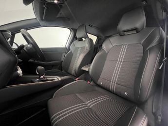 Renault Clio 1.6 E-TECH E-Tech engineered Auto Euro 6 (s/s) 5dr