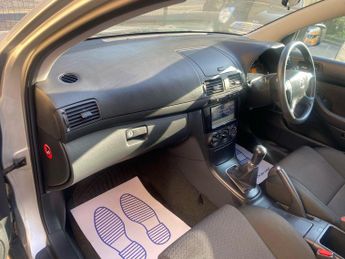Toyota Avensis 1.8 VVT-i Colour Collection 5dr